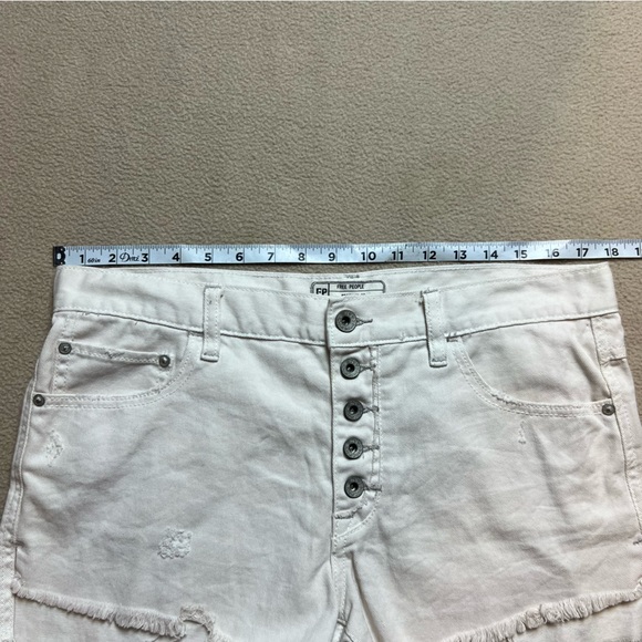 Free People Shorts Womens 28 Cream Cut Off Denim Button Fly High Rise Fray - Picture 5 of 8